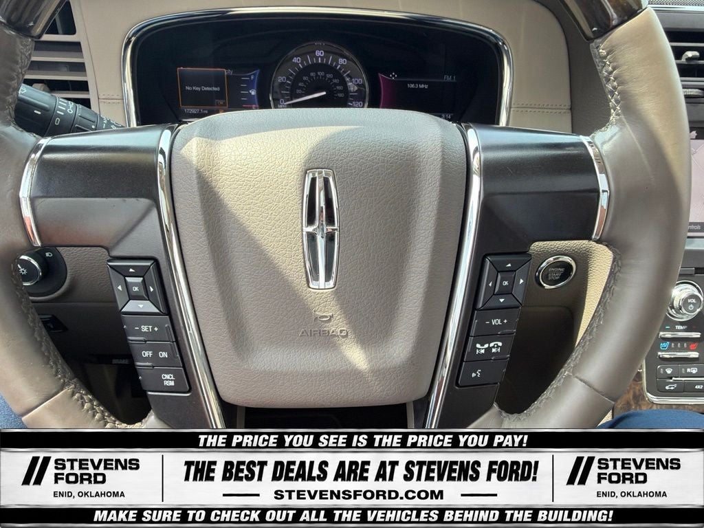 2015 Lincoln Navigator L Base
