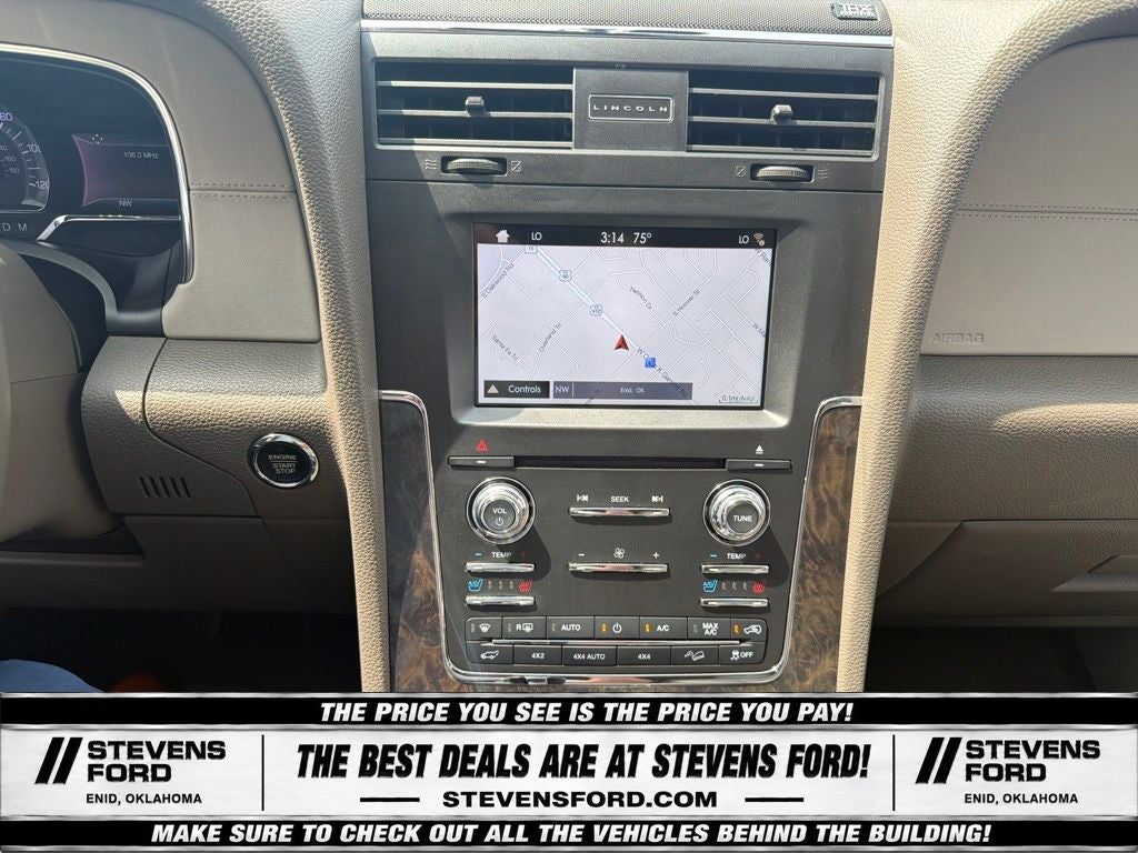 2015 Lincoln Navigator L Base