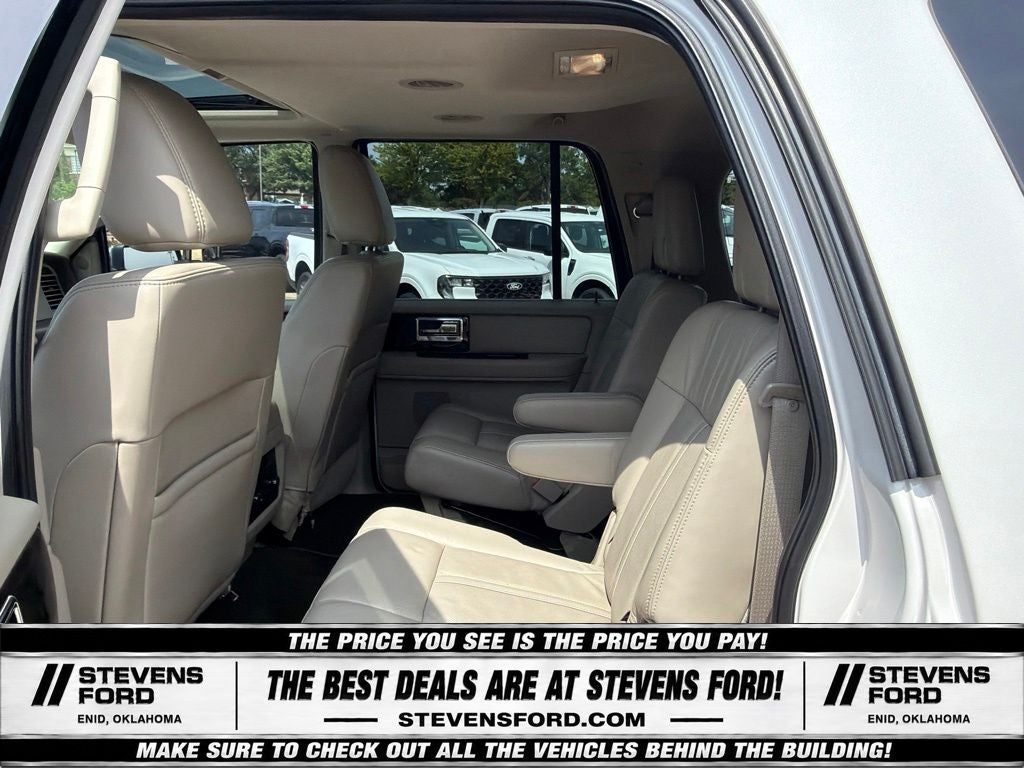 2015 Lincoln Navigator L Base