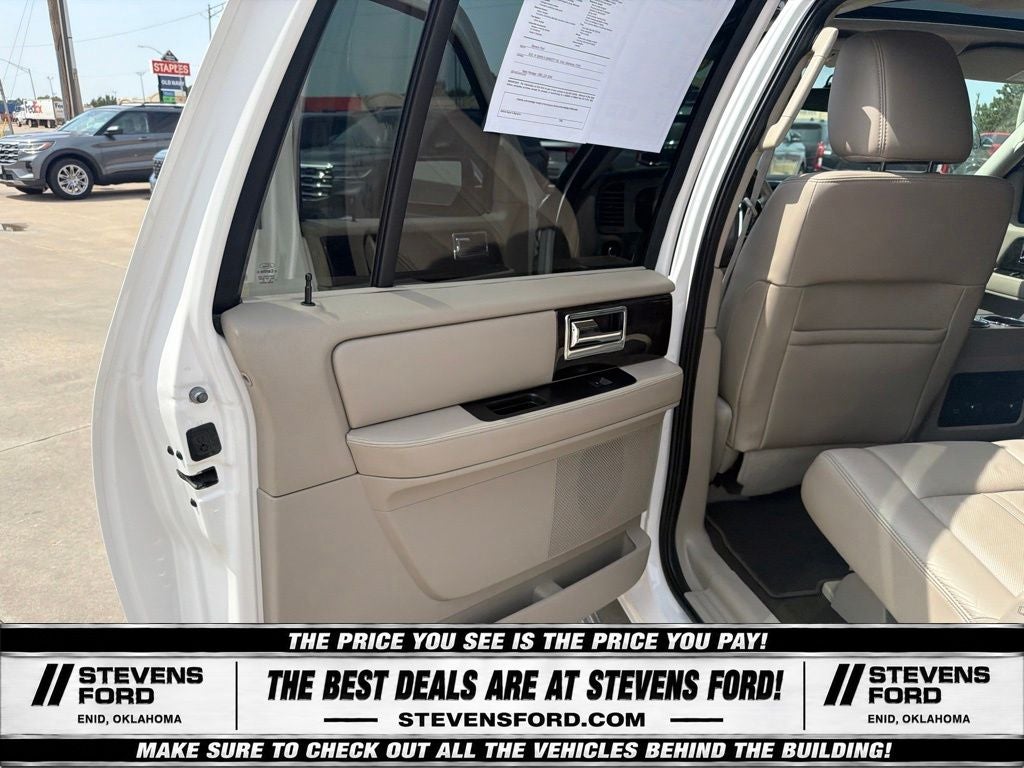 2015 Lincoln Navigator L Base