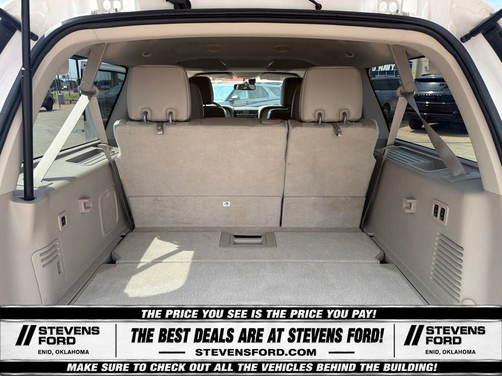 2015 Lincoln Navigator L Base