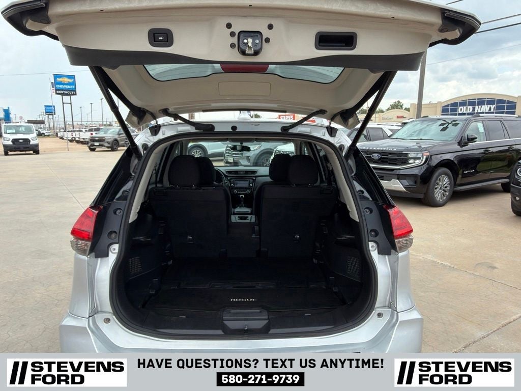 2017 Nissan Rogue SV