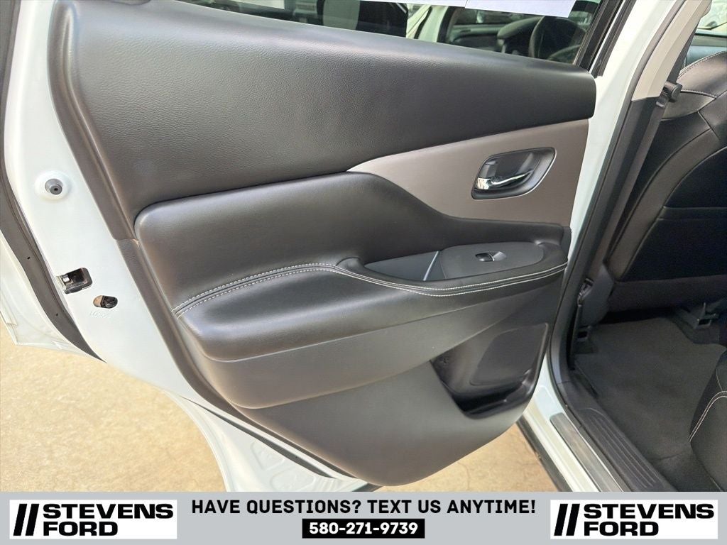 2023 Nissan Murano SL