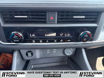 2025 Nissan Rogue SV