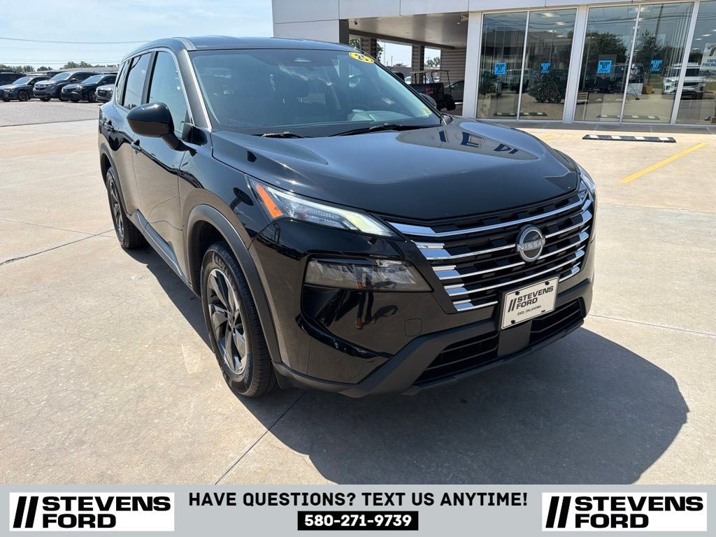2025 Nissan Rogue SV