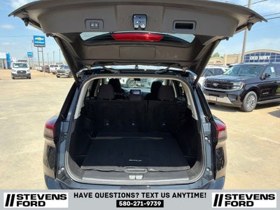 2025 Nissan Rogue SV