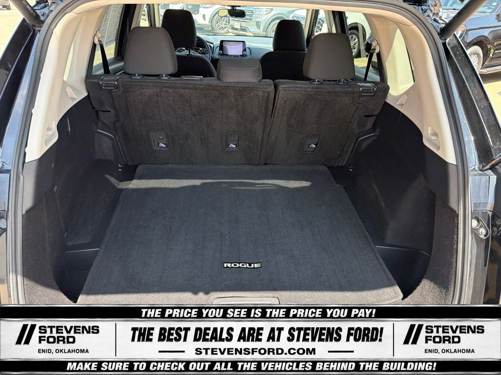 2025 Nissan Rogue SV