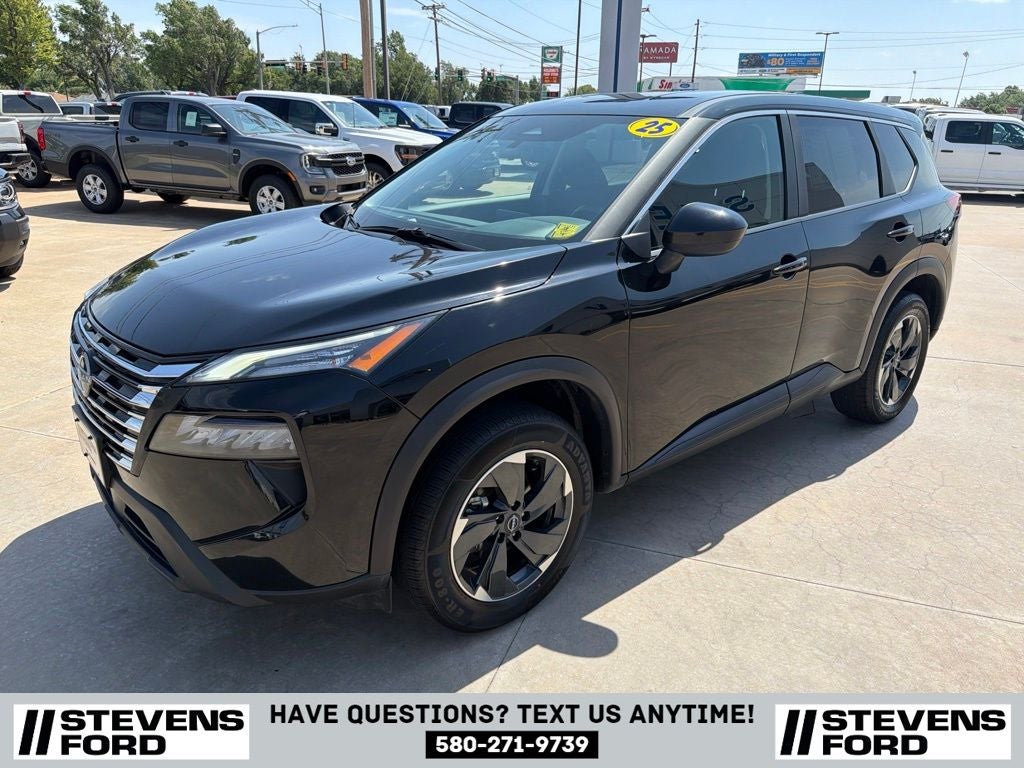 2025 Nissan Rogue SV