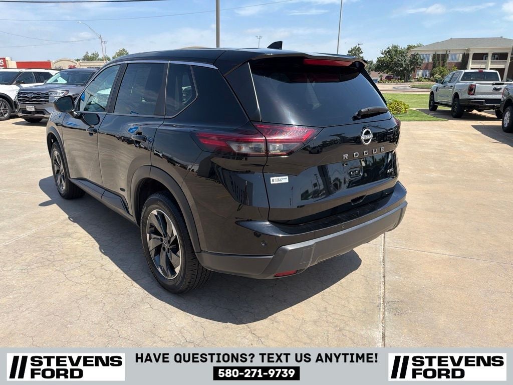 2025 Nissan Rogue SV
