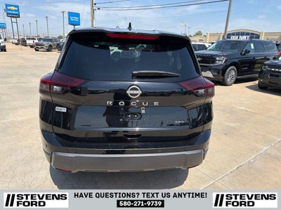 2025 Nissan Rogue SV
