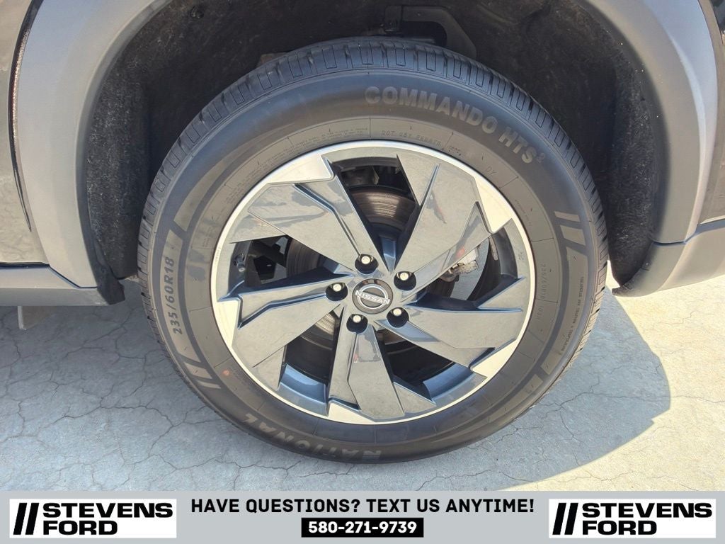 2025 Nissan Rogue SV