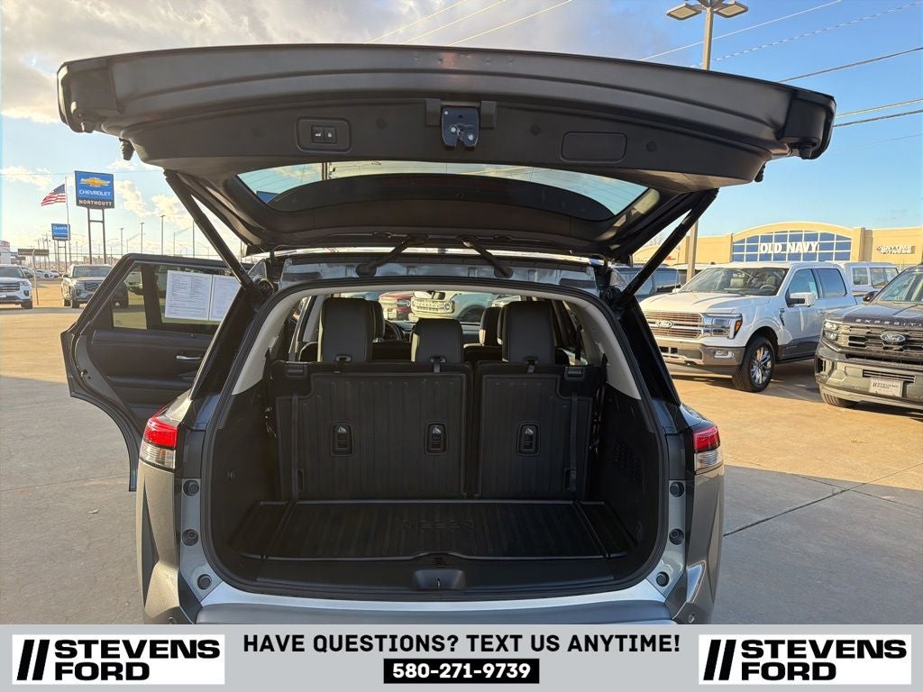 2024 Nissan Pathfinder Platinum