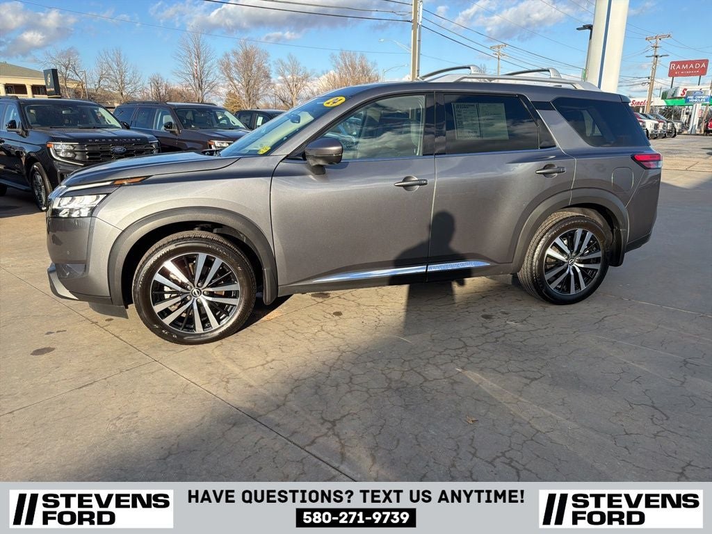 2024 Nissan Pathfinder Platinum