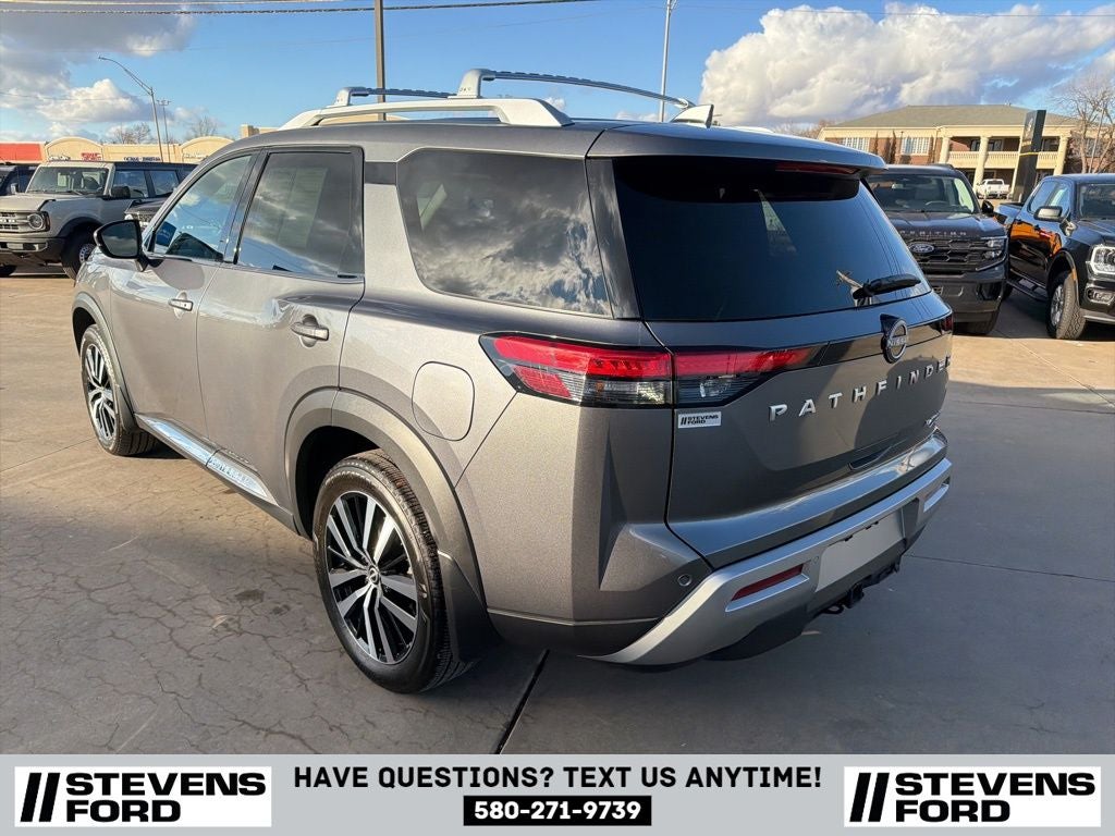 2024 Nissan Pathfinder Platinum