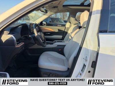 2024 Toyota Grand Highlander Base