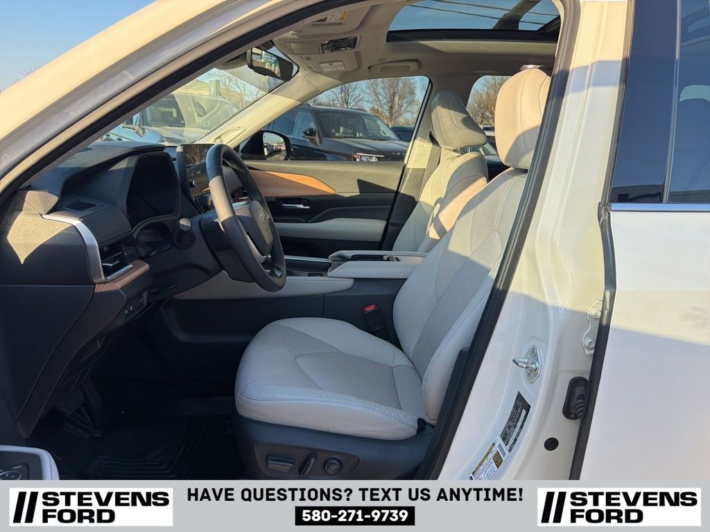 2024 Toyota Grand Highlander Base