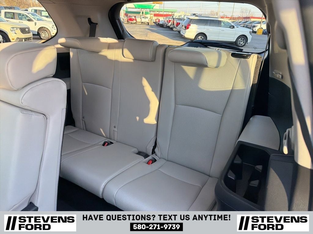 2024 Toyota Grand Highlander Base