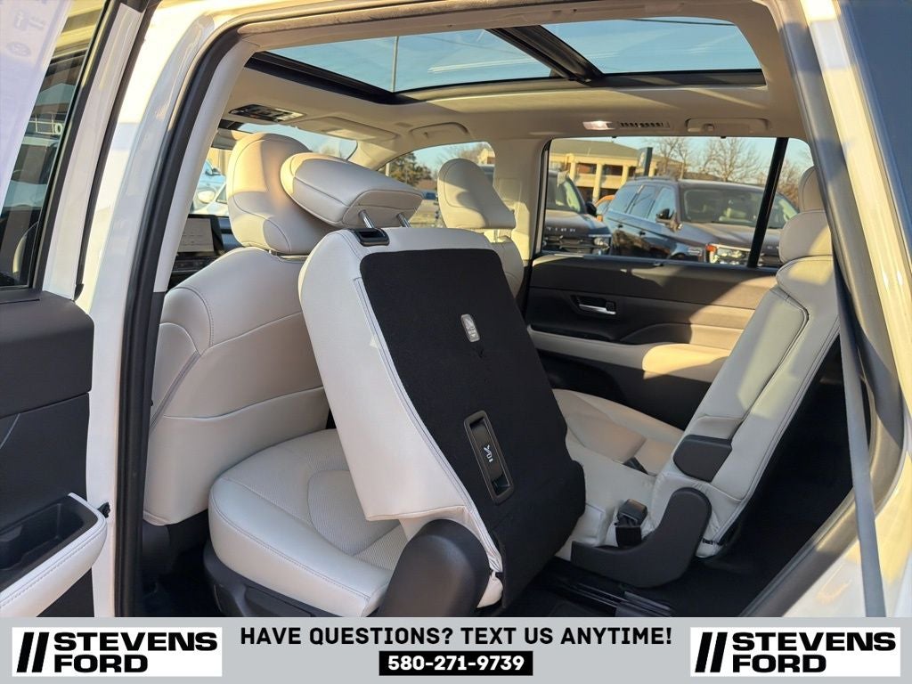 2024 Toyota Grand Highlander Base