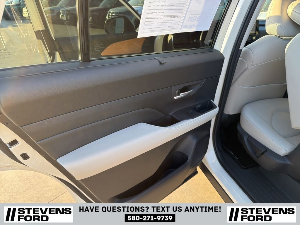 2024 Toyota Grand Highlander Base