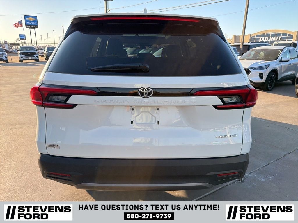 2024 Toyota Grand Highlander Base