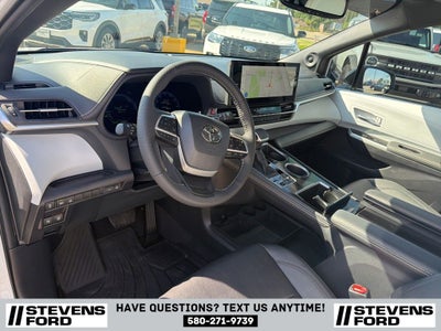 2026 Toyota Sienna XSE 7 Passenger