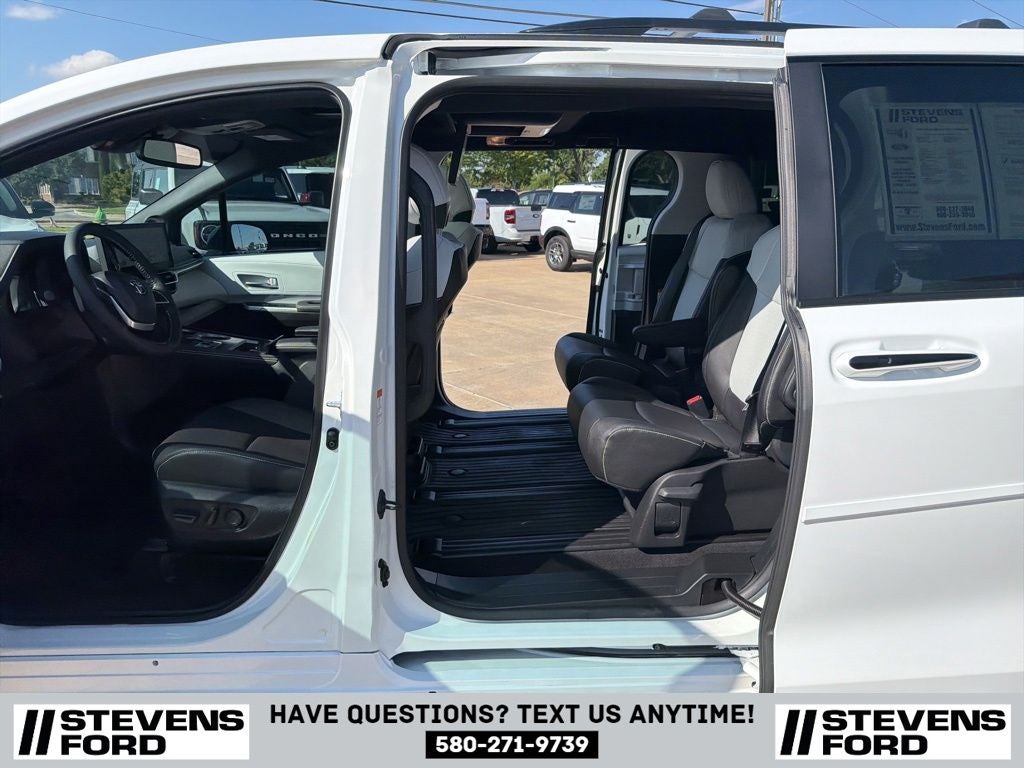 2026 Toyota Sienna XSE 7 Passenger