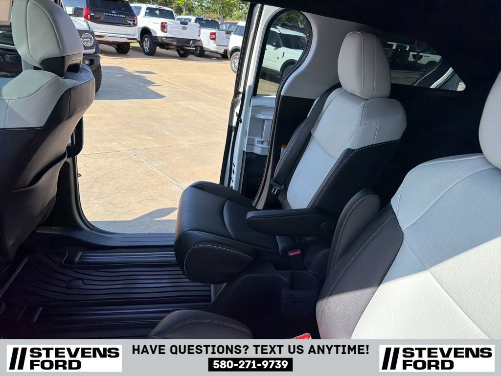 2026 Toyota Sienna XSE 7 Passenger
