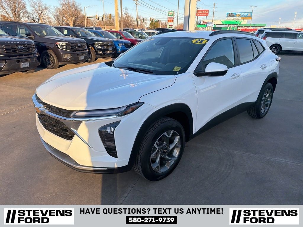 2025 Chevrolet Trax LT