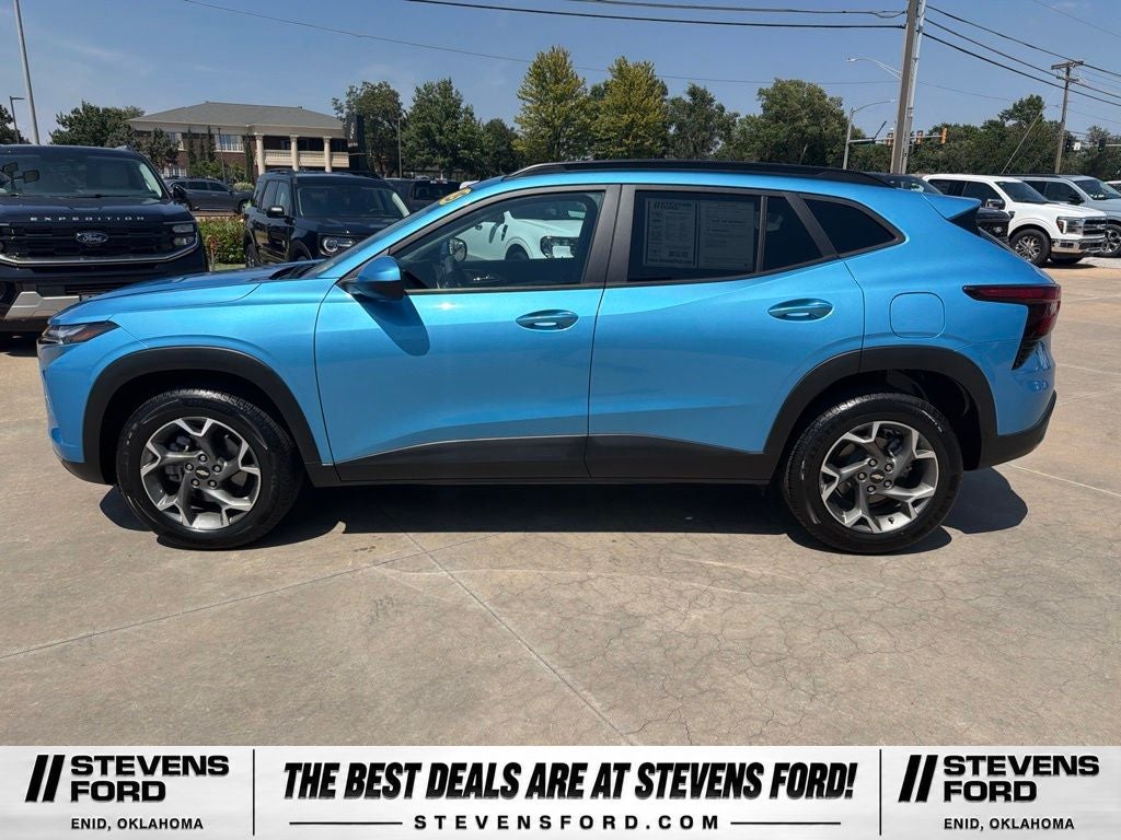 2025 Chevrolet Trax LT