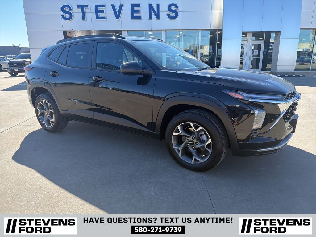 2025 Chevrolet Trax LT