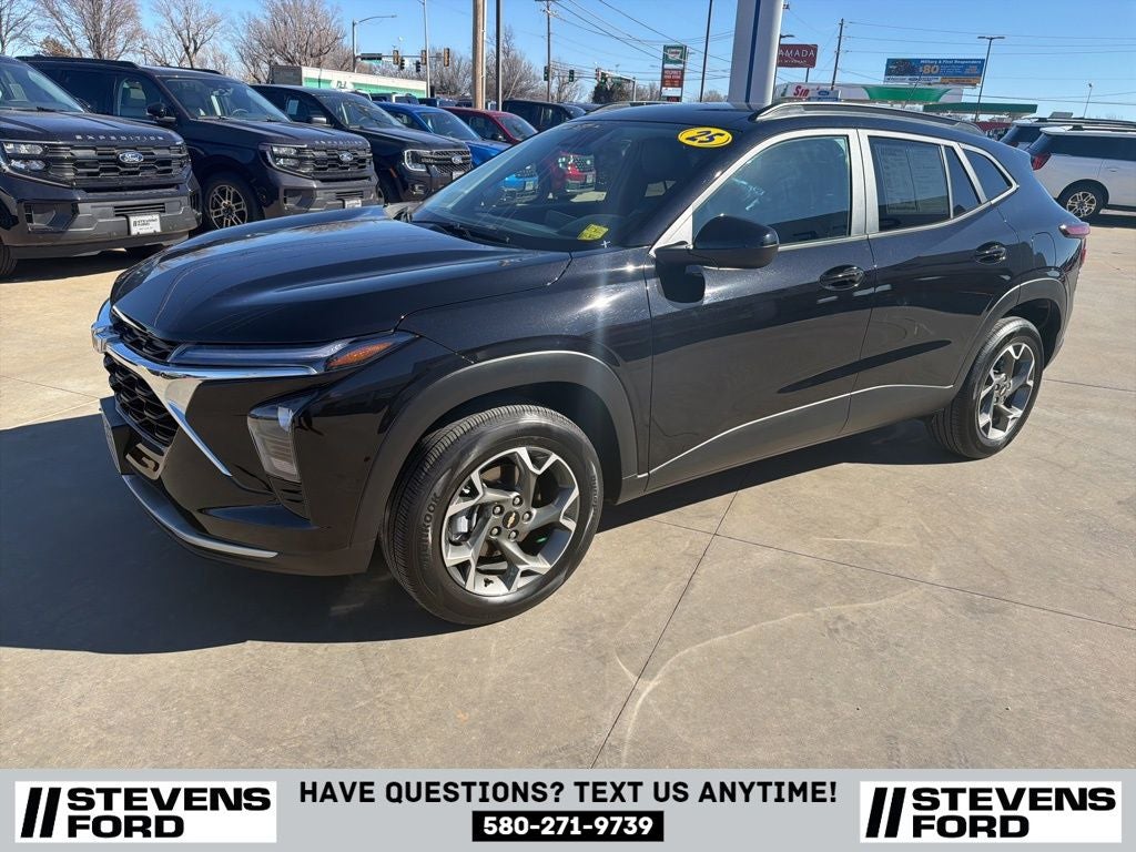 2025 Chevrolet Trax LT