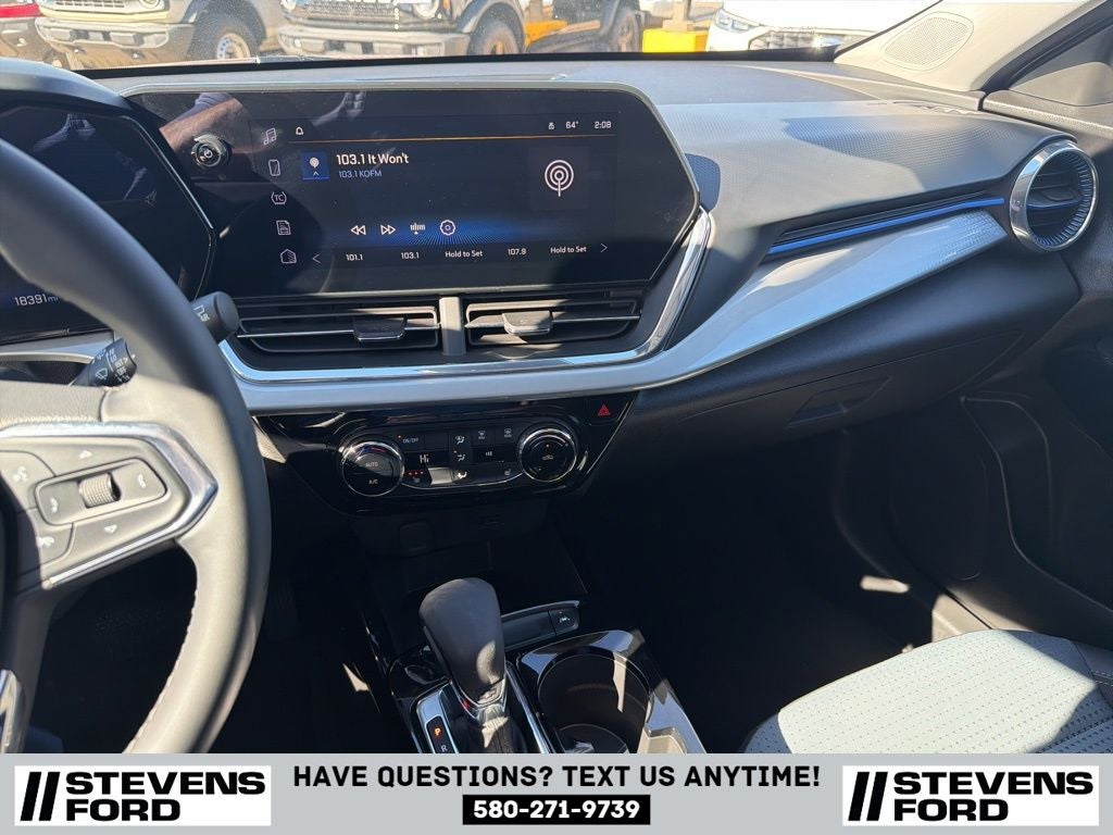 2025 Chevrolet Trax LT