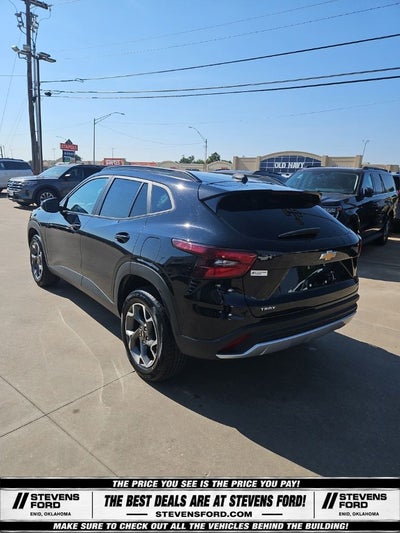 2025 Chevrolet Trax LT