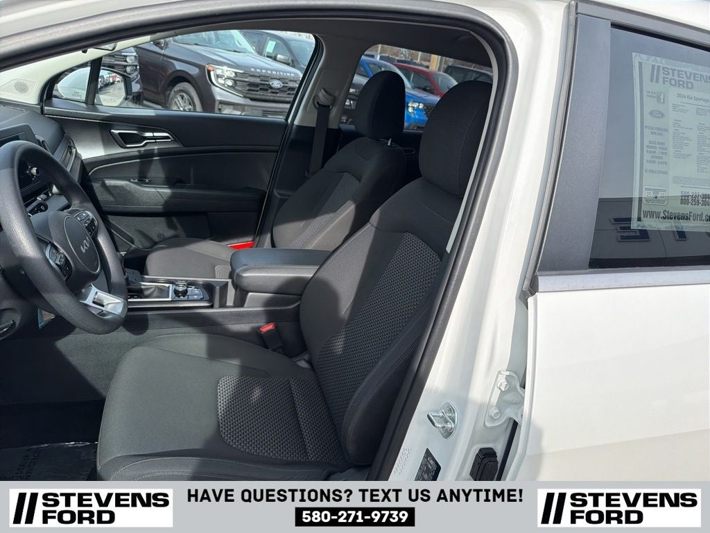 2024 Kia Sportage LX